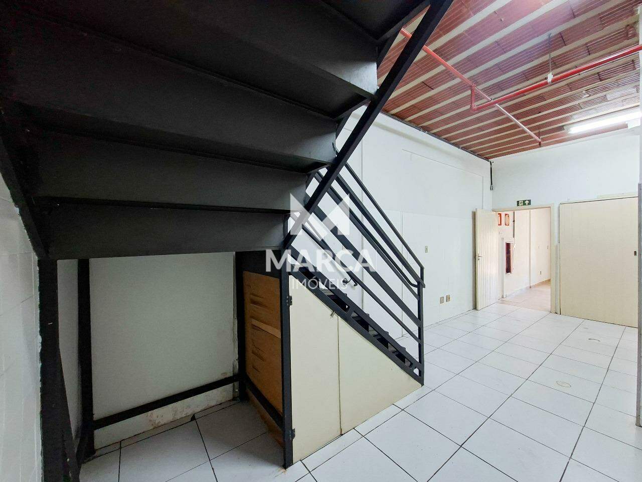 Loja para aluguel no Silveira: