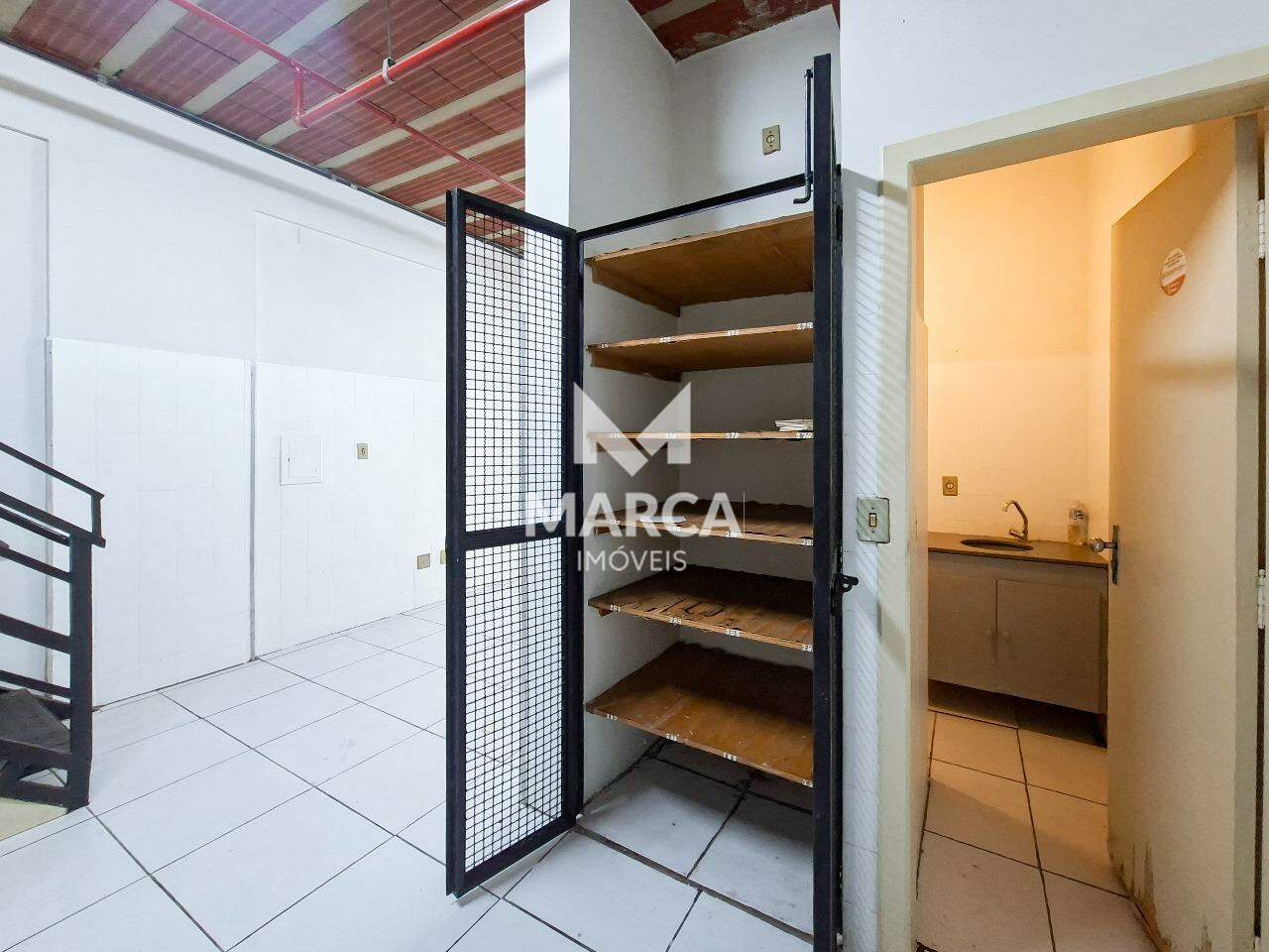 Loja para aluguel no Silveira: