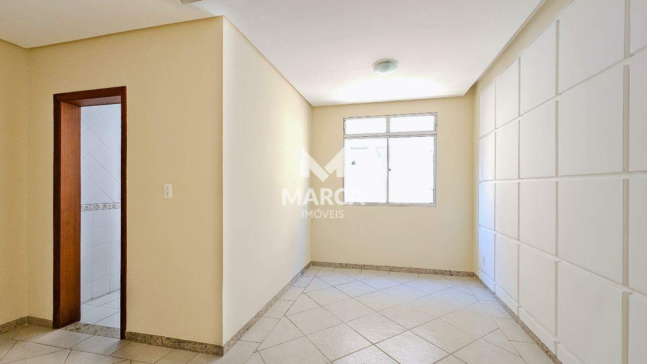 Apartamento para aluguel no Castelo: