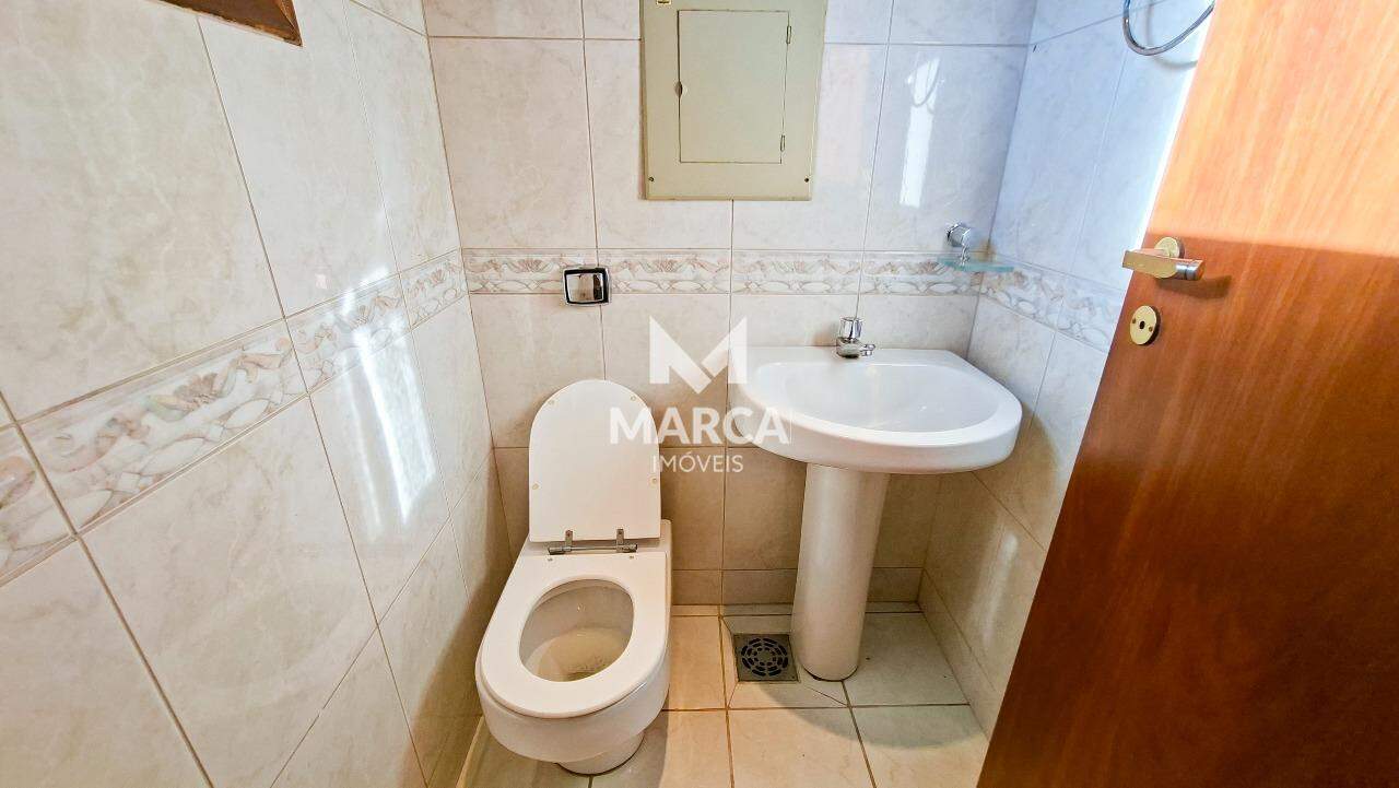 Casa em Condomínio para aluguel no Vila Del Rey: