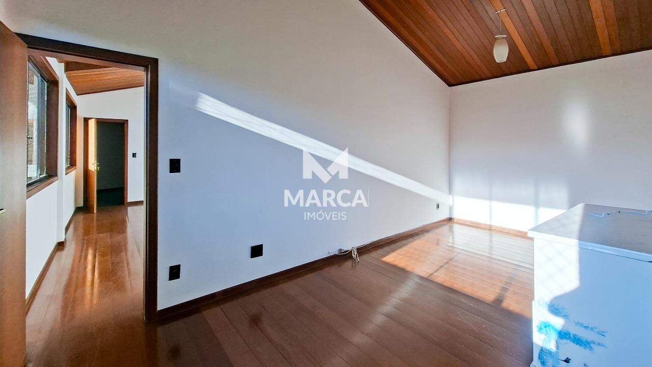 Casa em Condomínio para aluguel no Vila Del Rey: