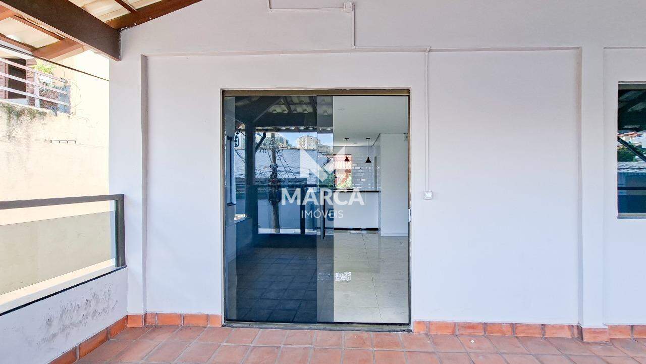 Casa para aluguel no Alpes: