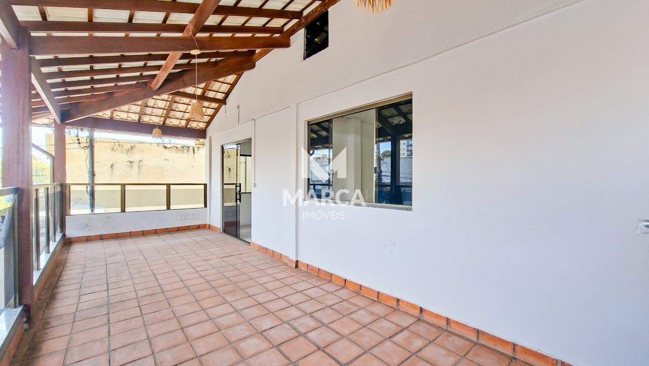 Casa para aluguel no Alpes: