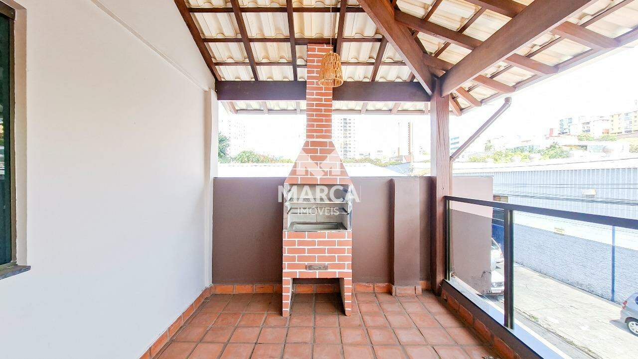 Casa para aluguel no Alpes: