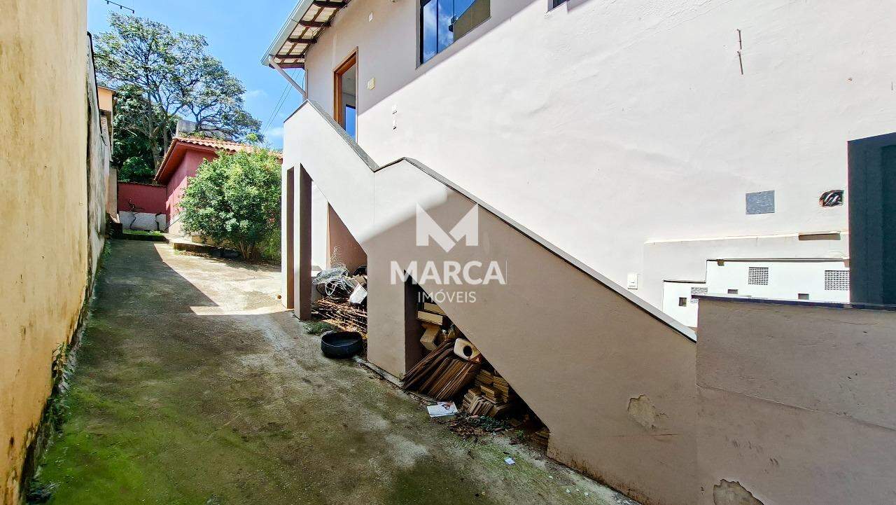 Casa para aluguel no Alpes: 