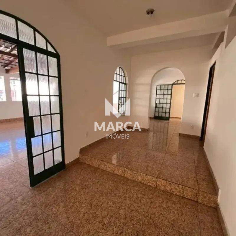 Casa para aluguel no Cachoeirinha: