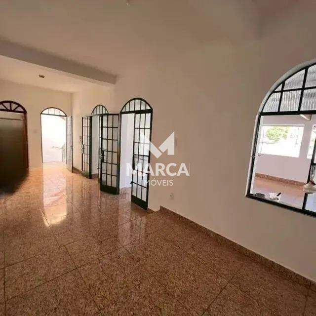 Casa para aluguel no Cachoeirinha: