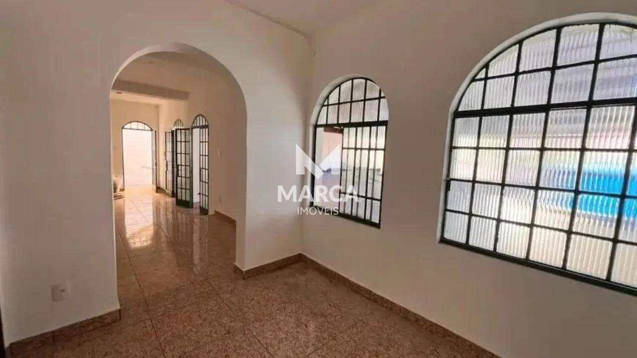 Casa para aluguel no Cachoeirinha: