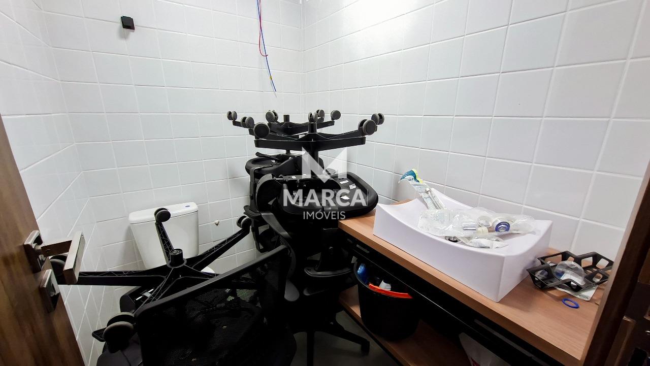 Sala para aluguel no Estoril: