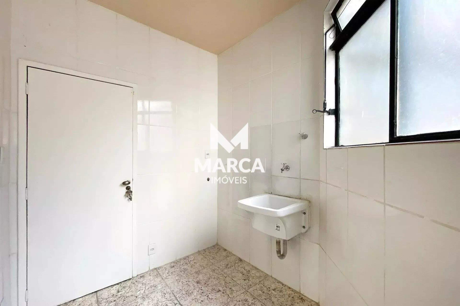 Apartamento para aluguel no Coração de Jesus: