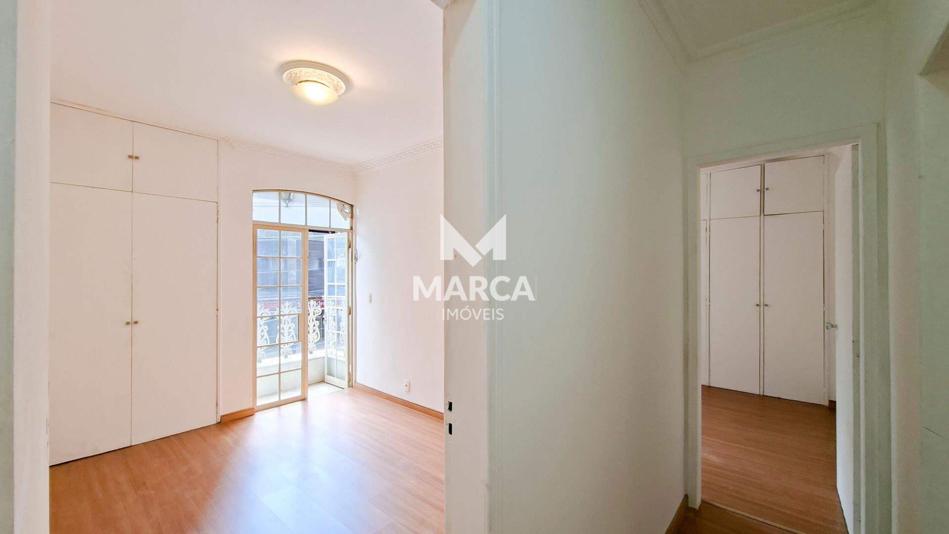 Apartamento para aluguel no Coração de Jesus: