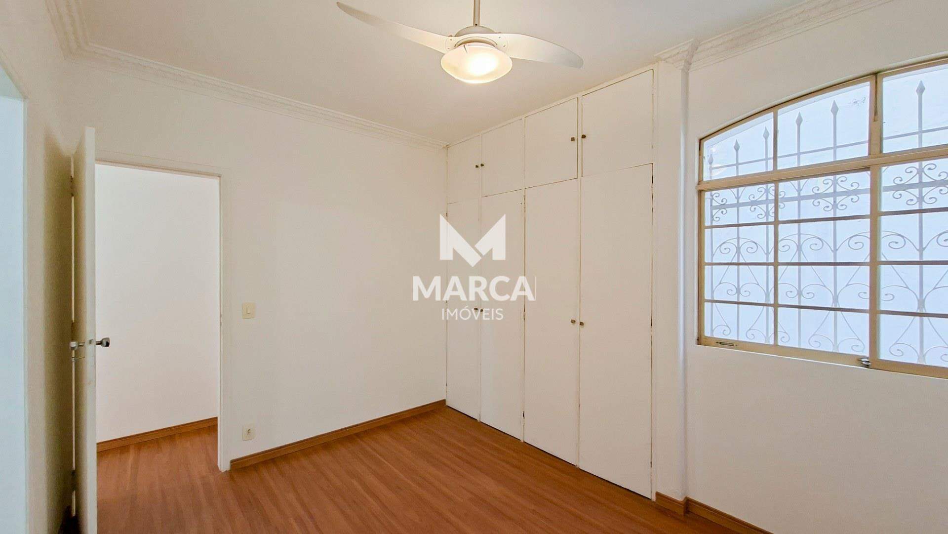 Apartamento para aluguel no Coração de Jesus: