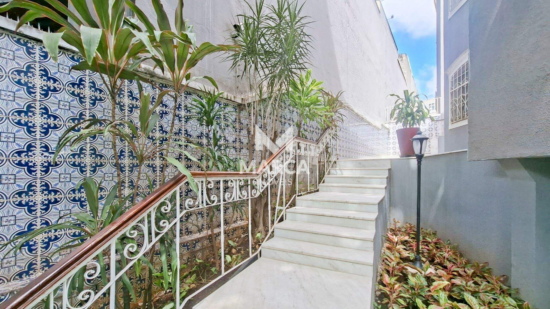 Apartamento para aluguel no Coração de Jesus:
