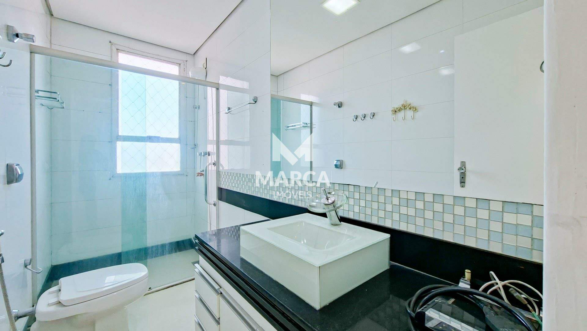 Apartamento para aluguel no Gutierrez: 