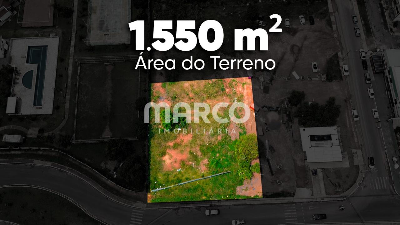Terreno de 1.550 m²
