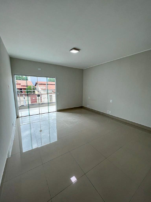 Casa Sobrado para aluguel no Setor Sul Jamil: 