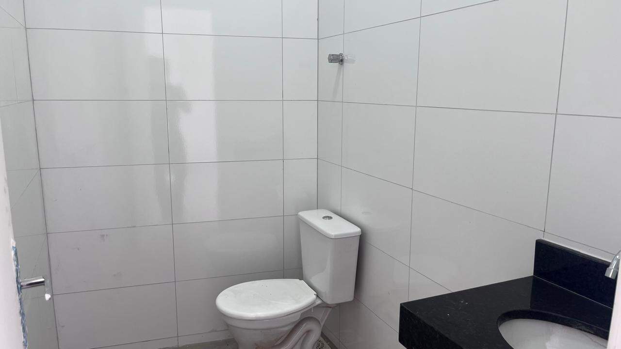 Sala para aluguel no Vila Gois: Banheiro