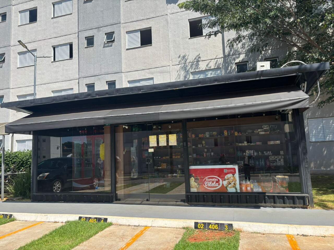 Apartamento à venda no Vila Harmonia I e II Etapa: MERCADO Express