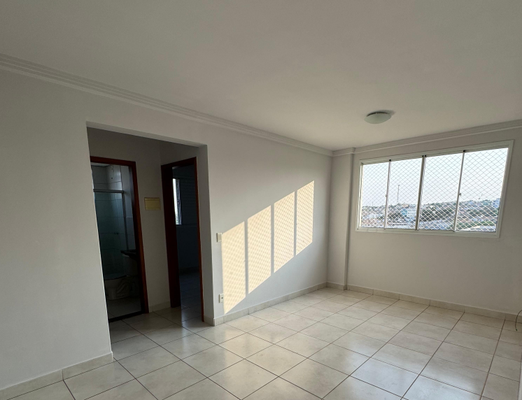 Apartamento para aluguel no Jardim Alexandrina: 