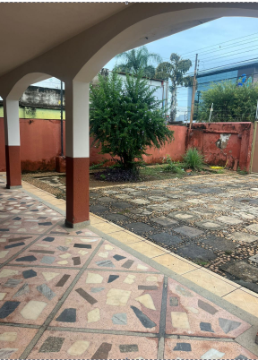 Casa Comercial para aluguel no Centro: 