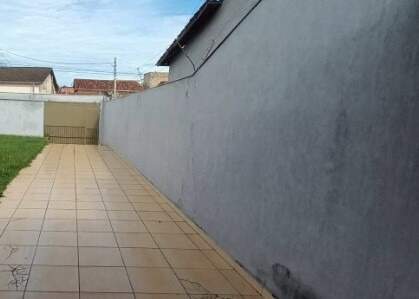 Casa Residencial à venda no Anápolis City: Garagem para 03 carros 