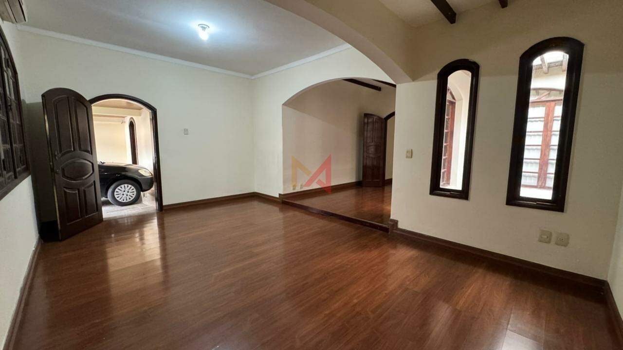 Casa à venda no Centro de Vila Velha: 