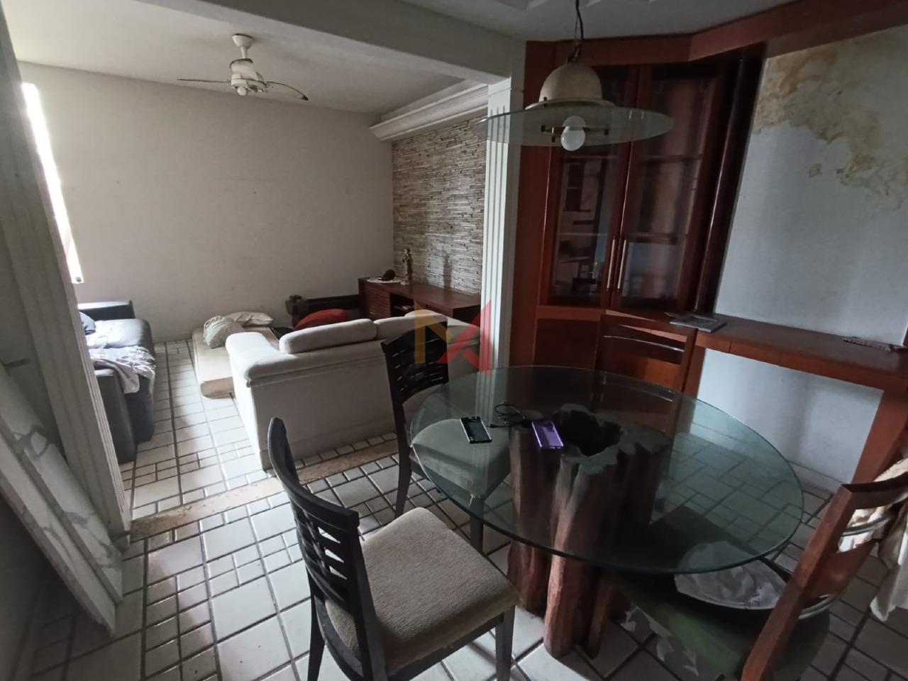 Casa à venda no PRAIA DA COSTA: 