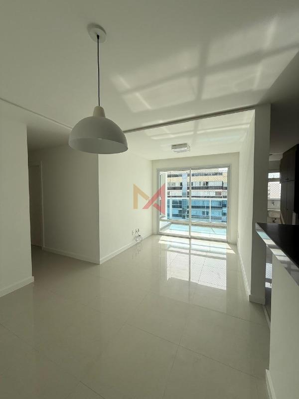 Apartamento para aluguel no Itapuã: 