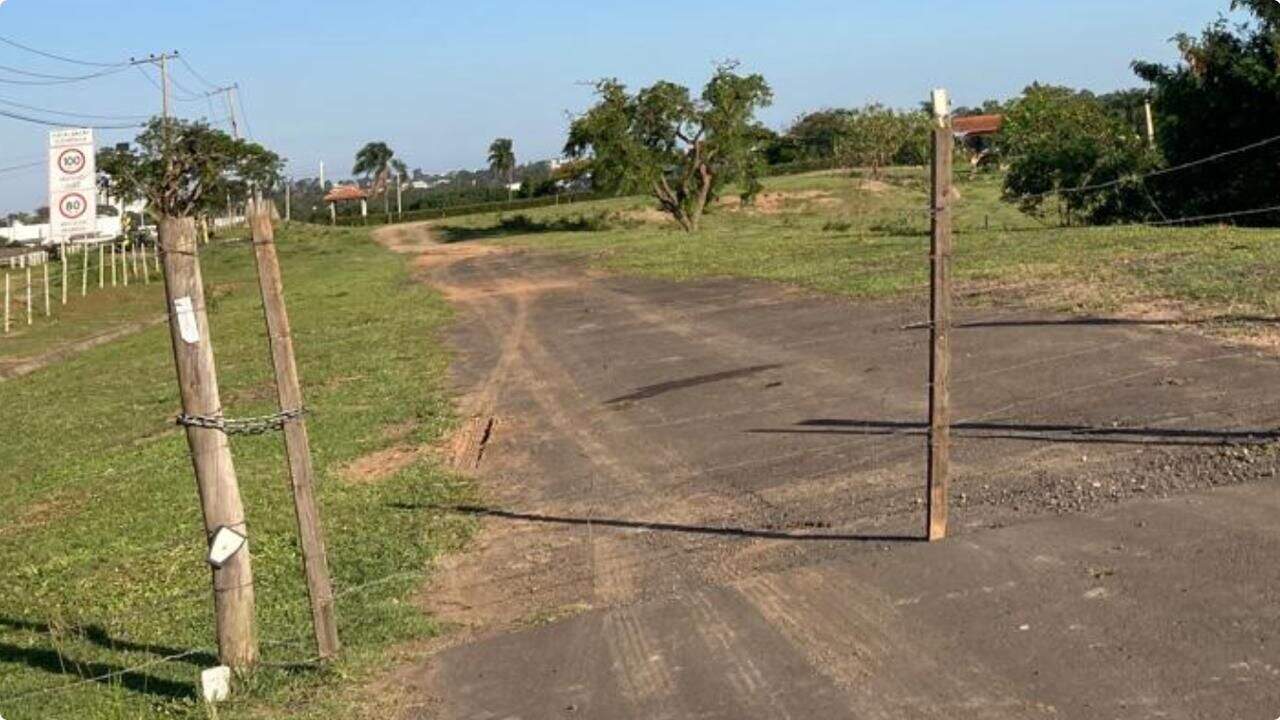 Área à venda no Colina da Castelo: 