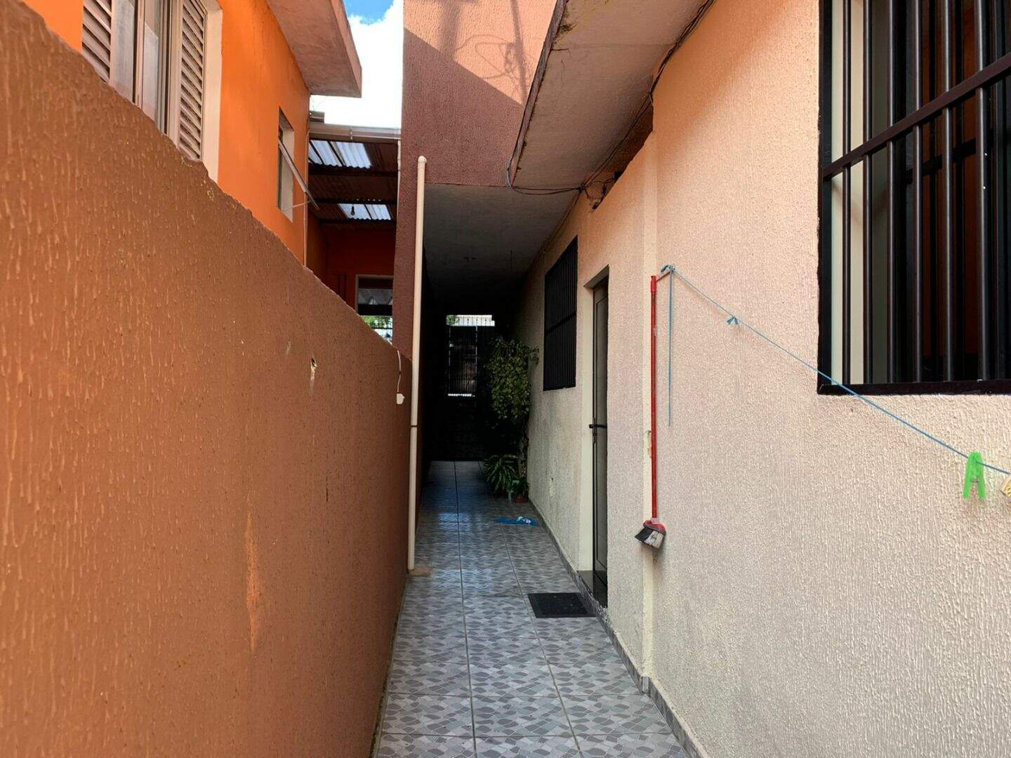 Casa à venda no Jardim Calux: 