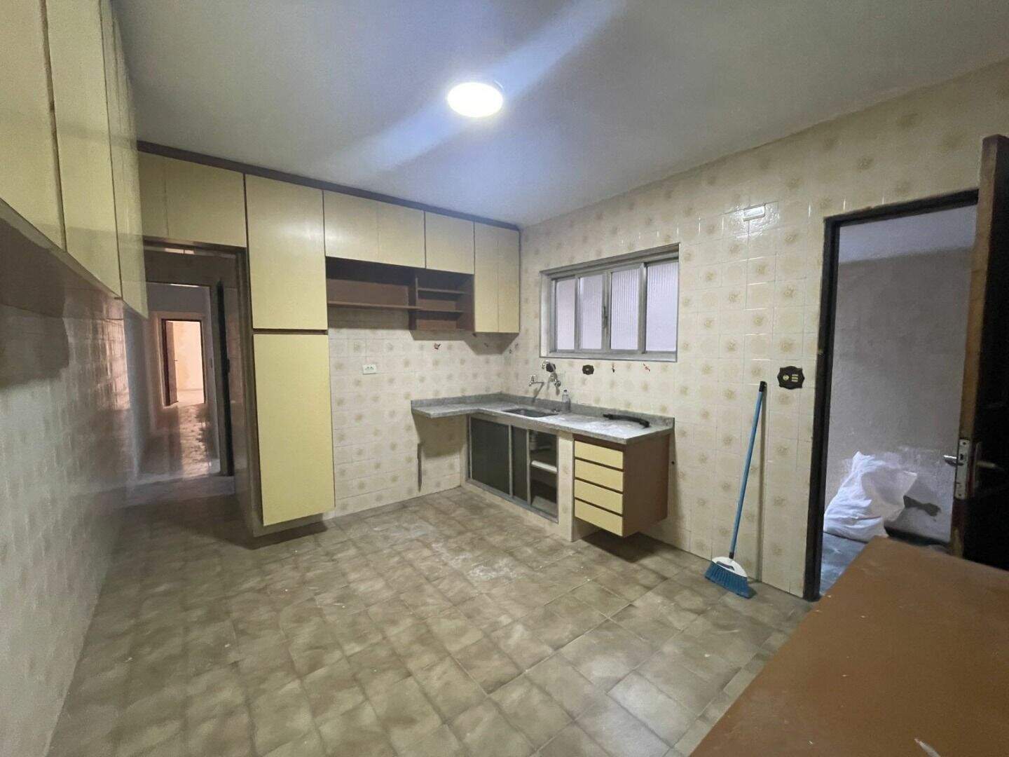 Casa à venda no Jardim Embaré: 