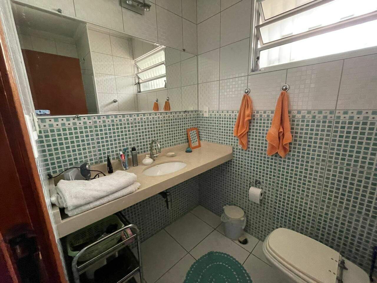 Casa à venda no Planalto: 