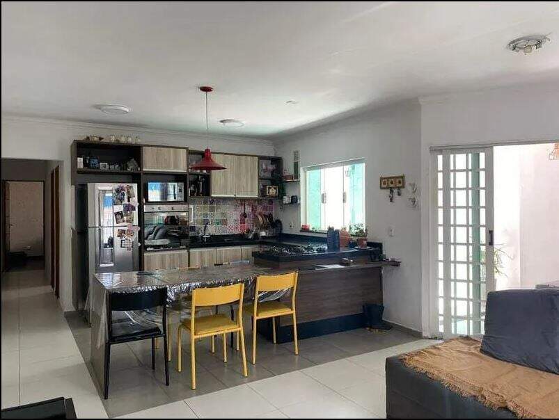 Casa à venda no Jardim Fênix: 