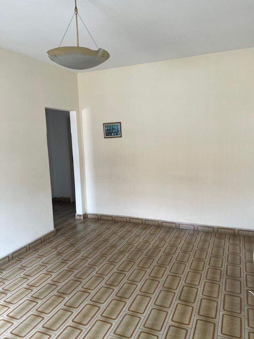 Casa à venda no Jardim Calux: 