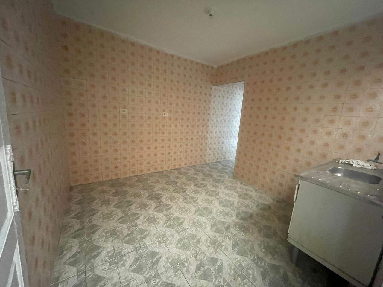 Casa para aluguel no Vila Euro: 