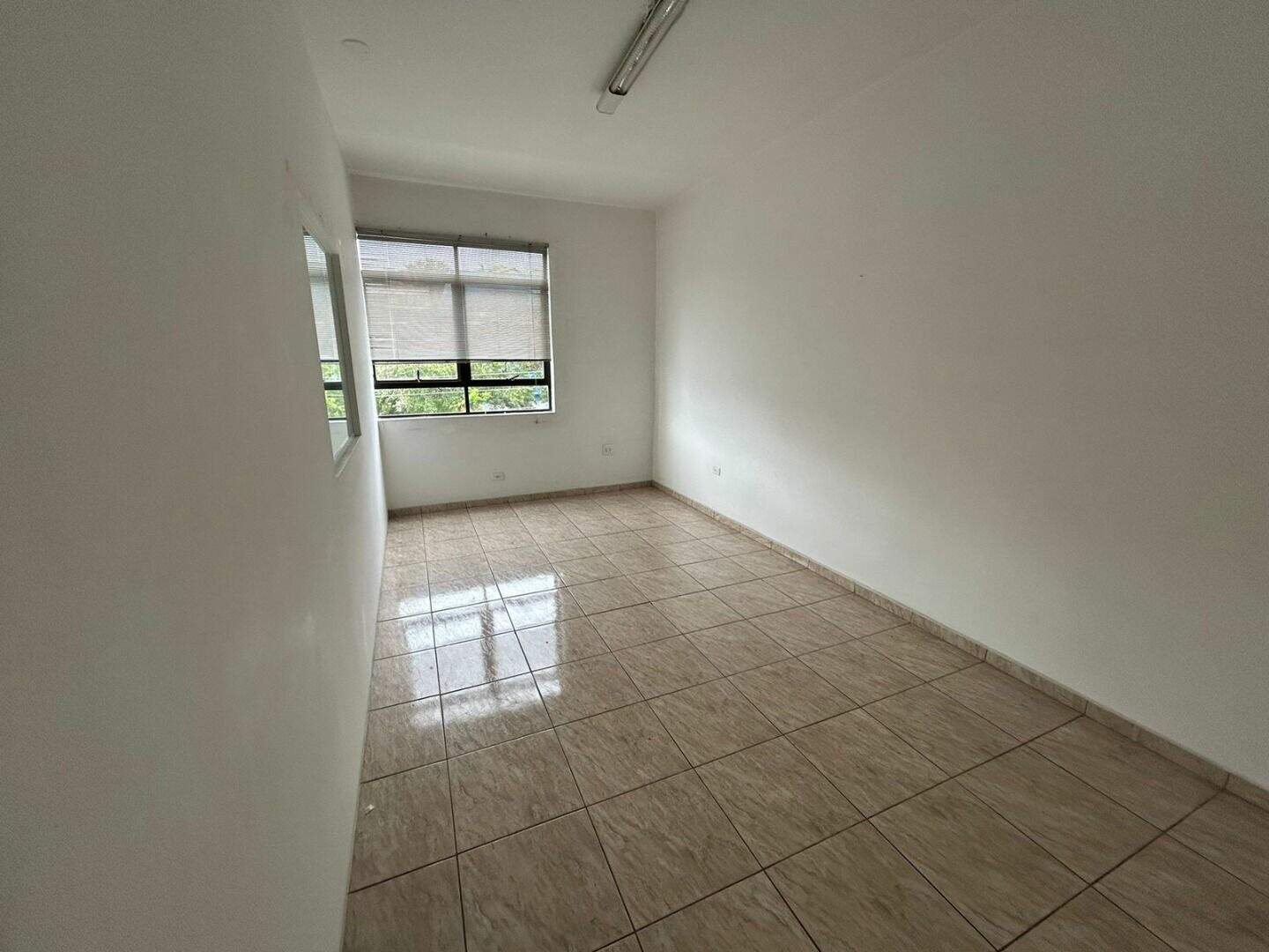 Sala para aluguel no Jardim Beatriz: 