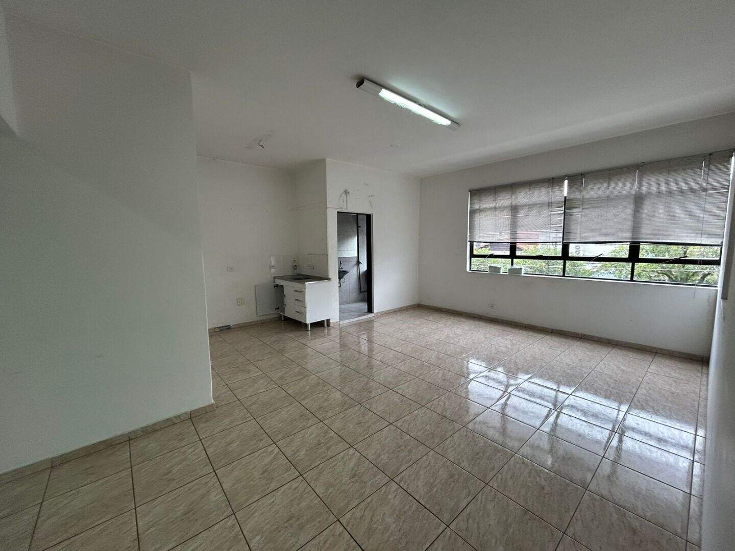 Sala para aluguel no Jardim Beatriz: 