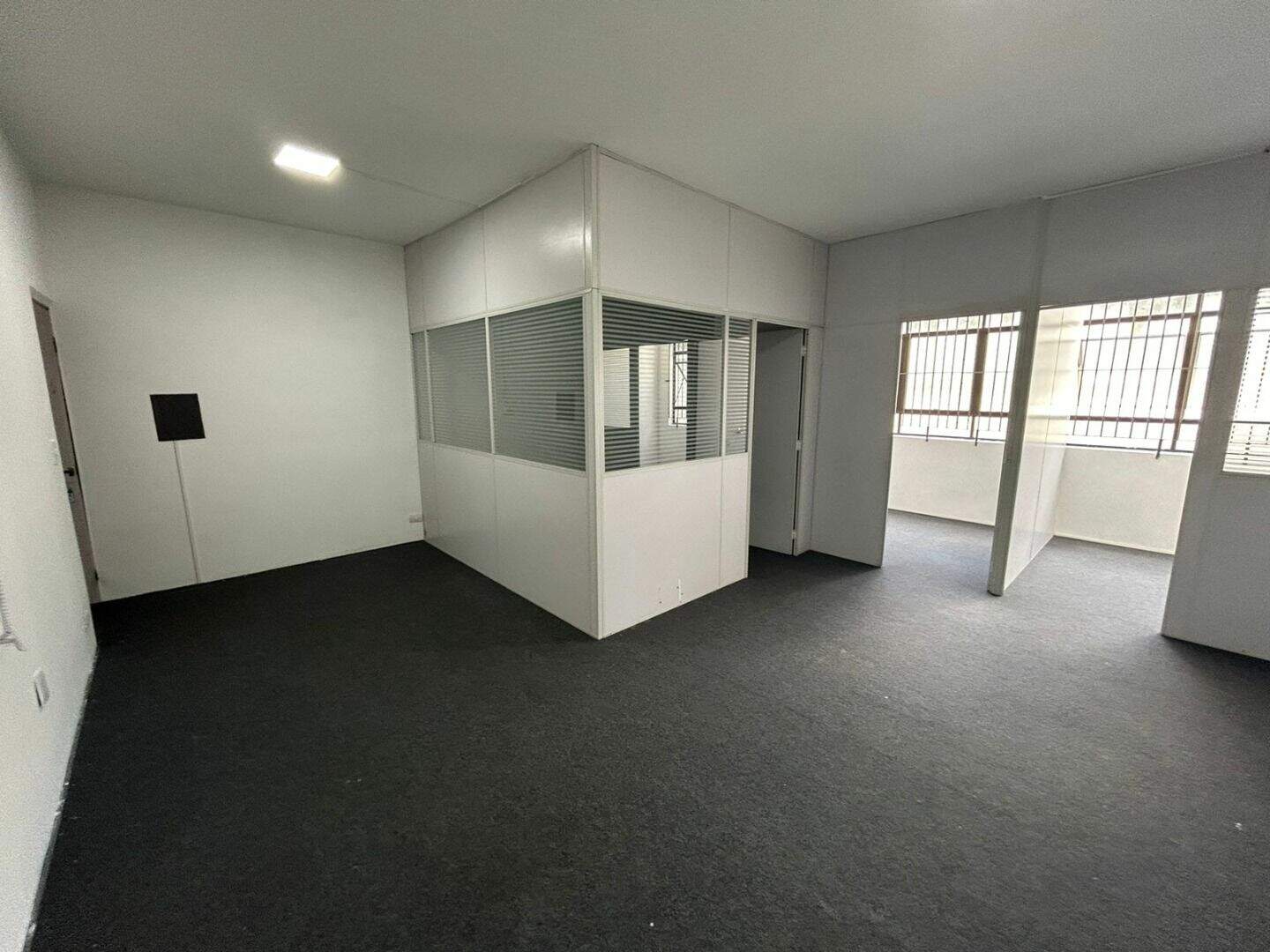 Sala para aluguel no Jardim Beatriz: 