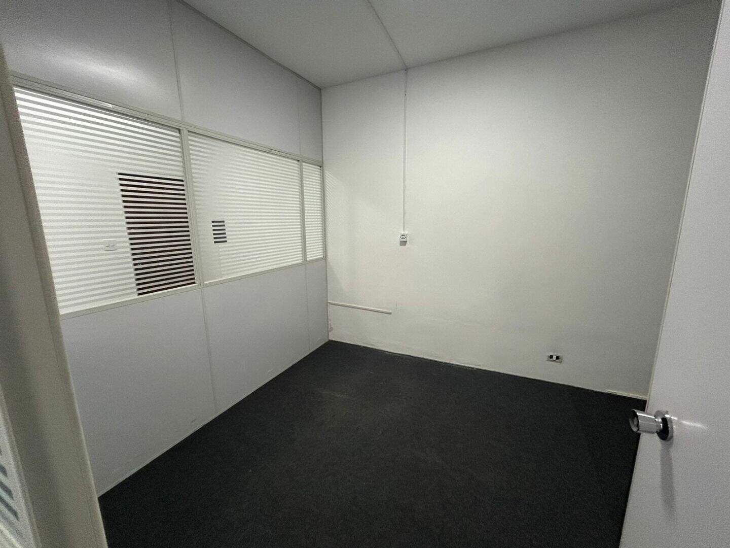 Sala para aluguel no Jardim Beatriz: 