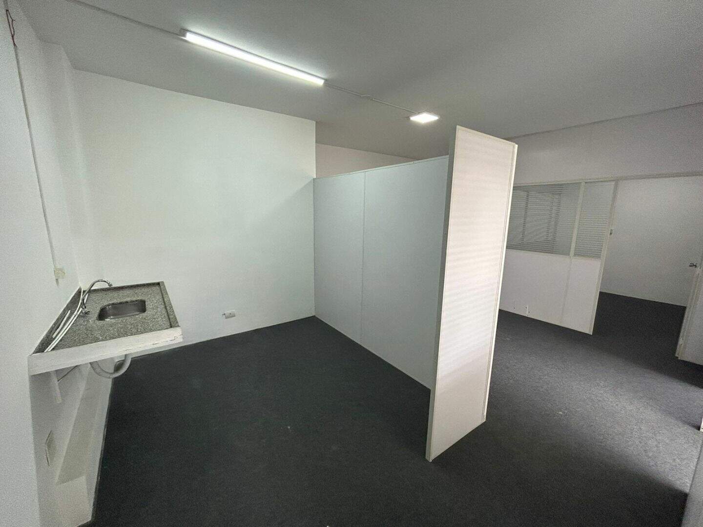 Sala para aluguel no Jardim Beatriz: 