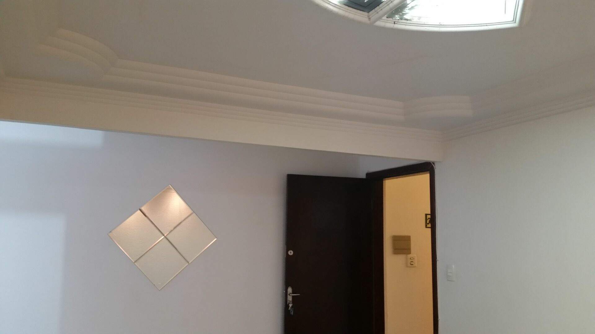 Sala para aluguel no Jardim Calux: 