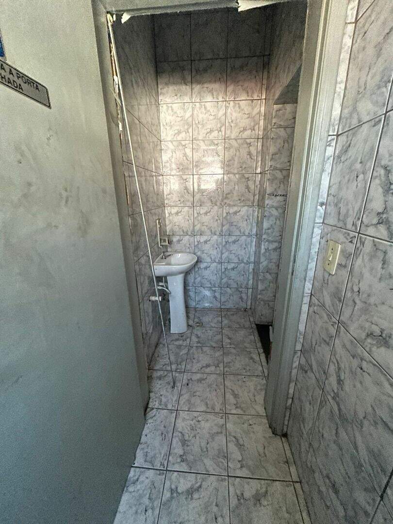 Sala para aluguel no Jardim Calux: 