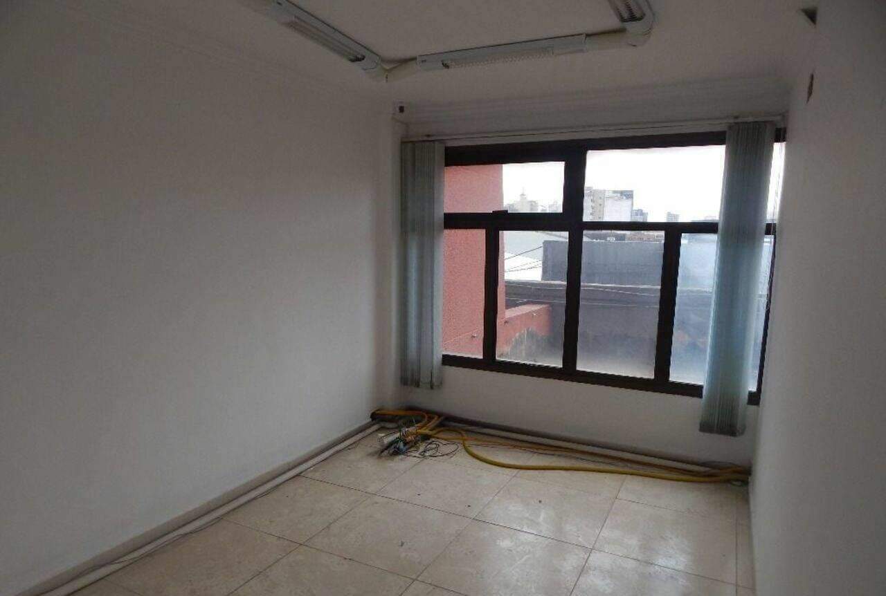 Sala à venda no Centro: 
