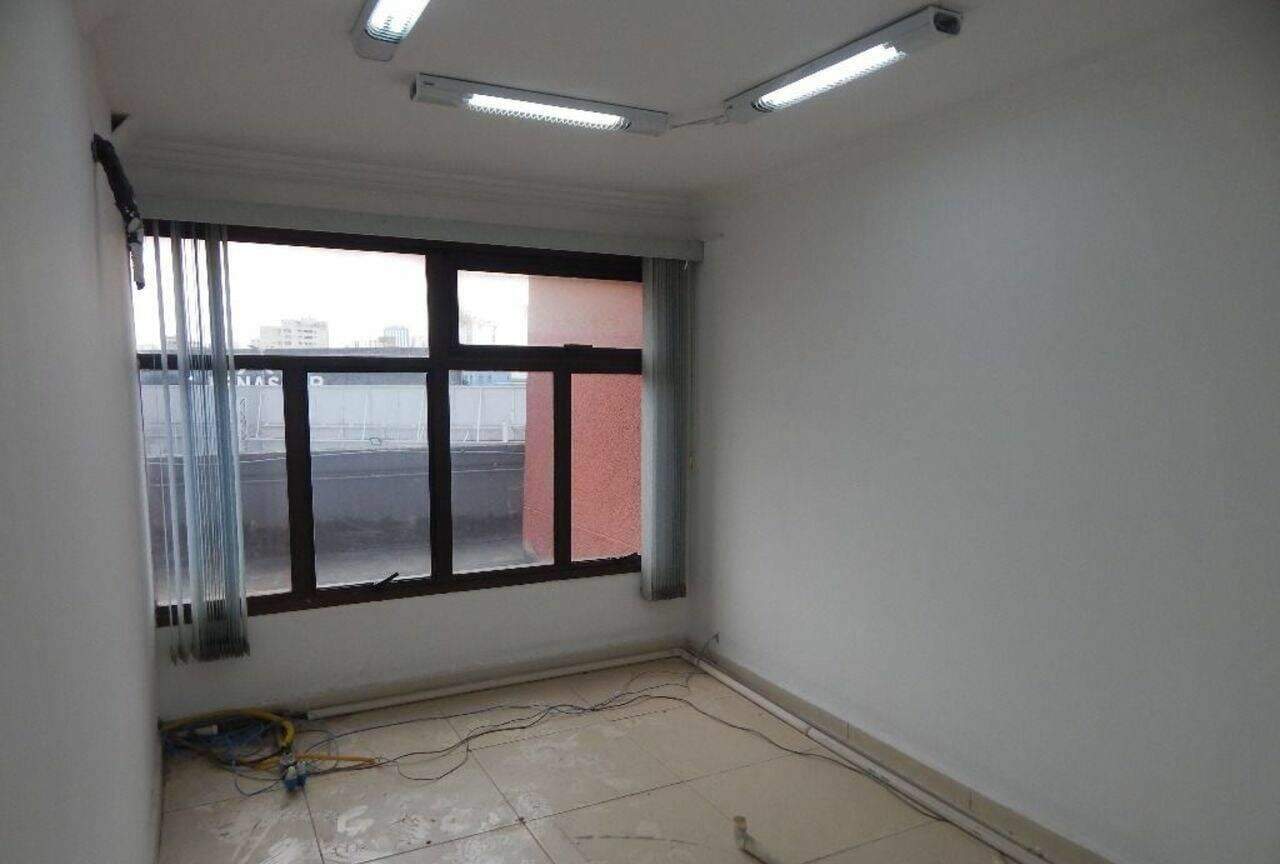 Sala à venda no Centro: 