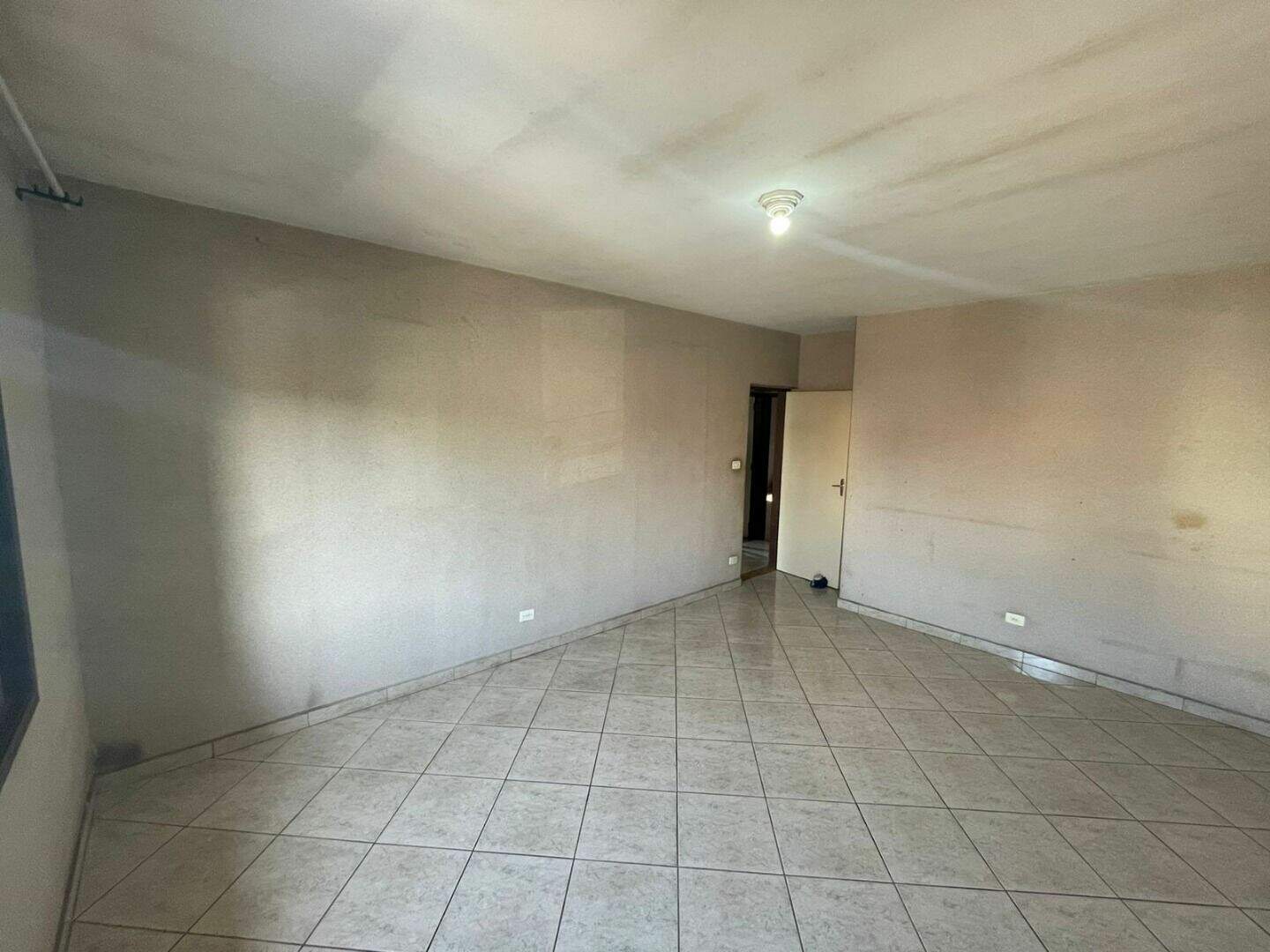 Salão à venda no Jardim Beatriz: 
