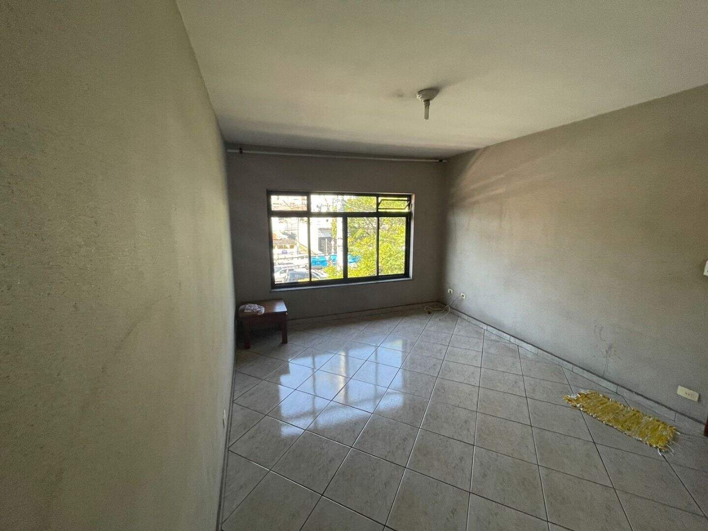Salão à venda no Jardim Beatriz: 