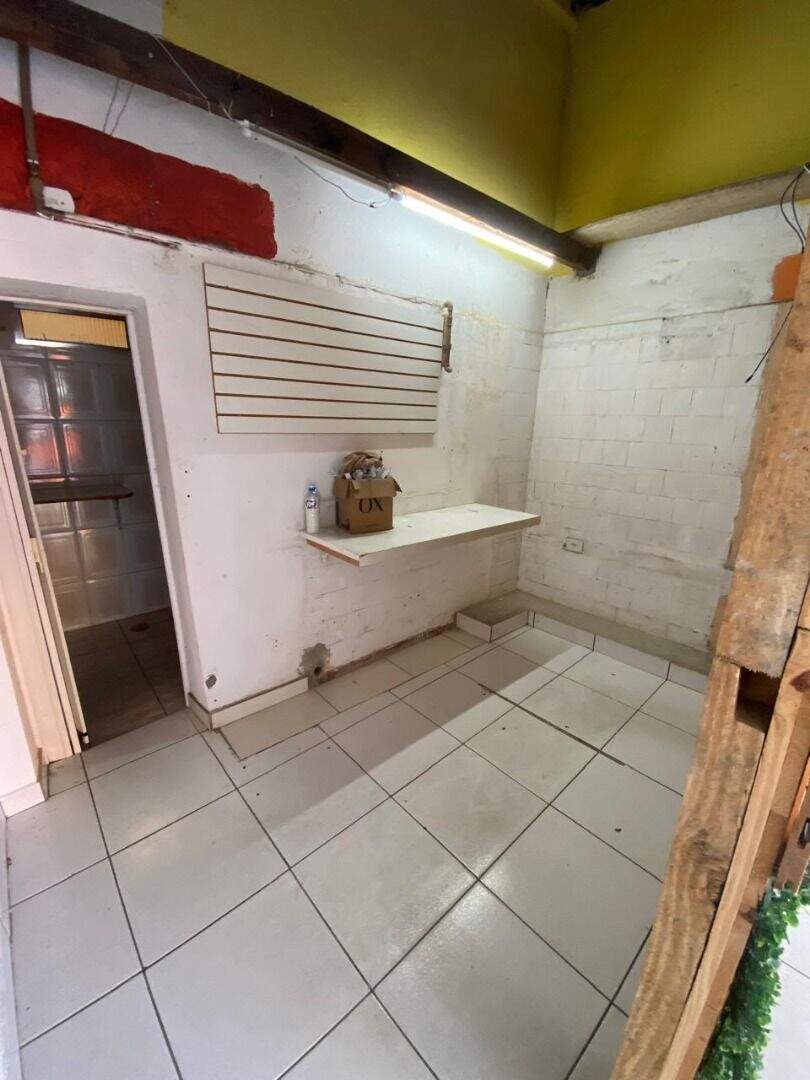 Salão para aluguel no Jardim Santo Ignácio: 