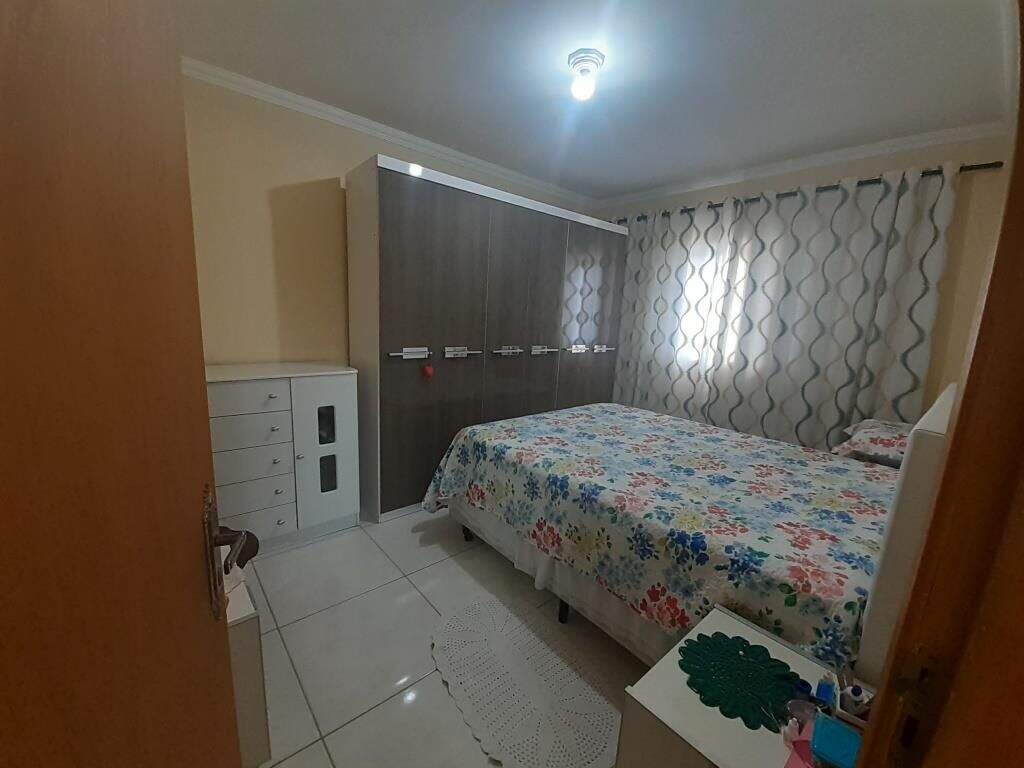 Sobrado à venda no Conjunto Habitacional São Silvério: 