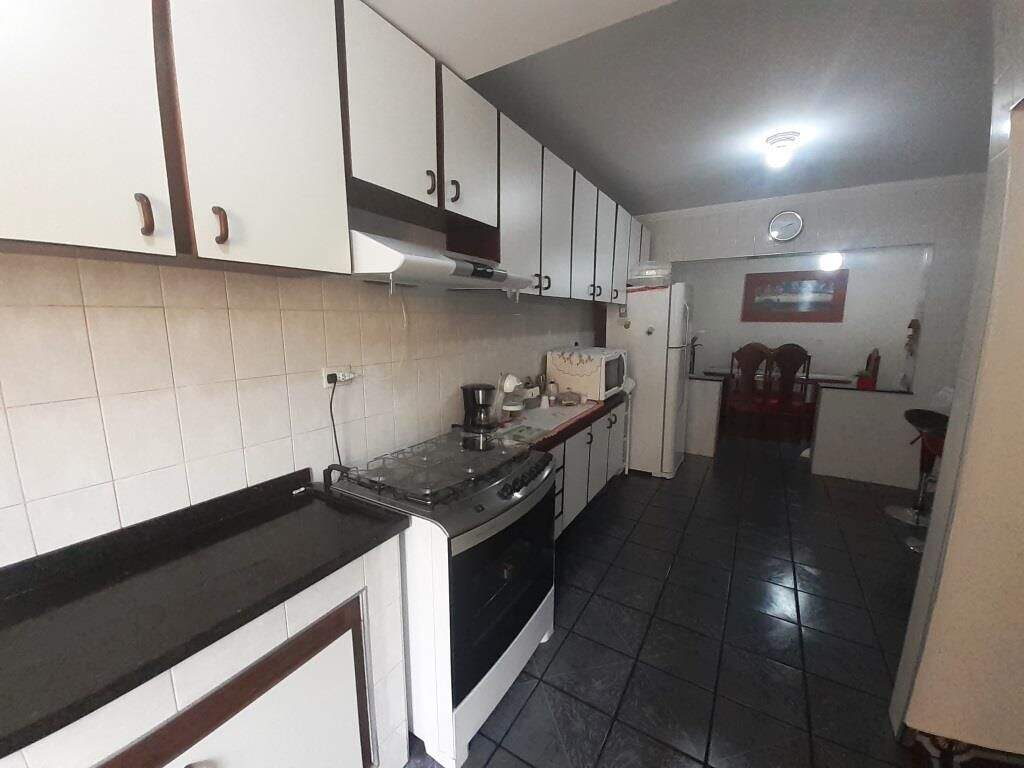 Sobrado à venda no Conjunto Habitacional São Silvério: 