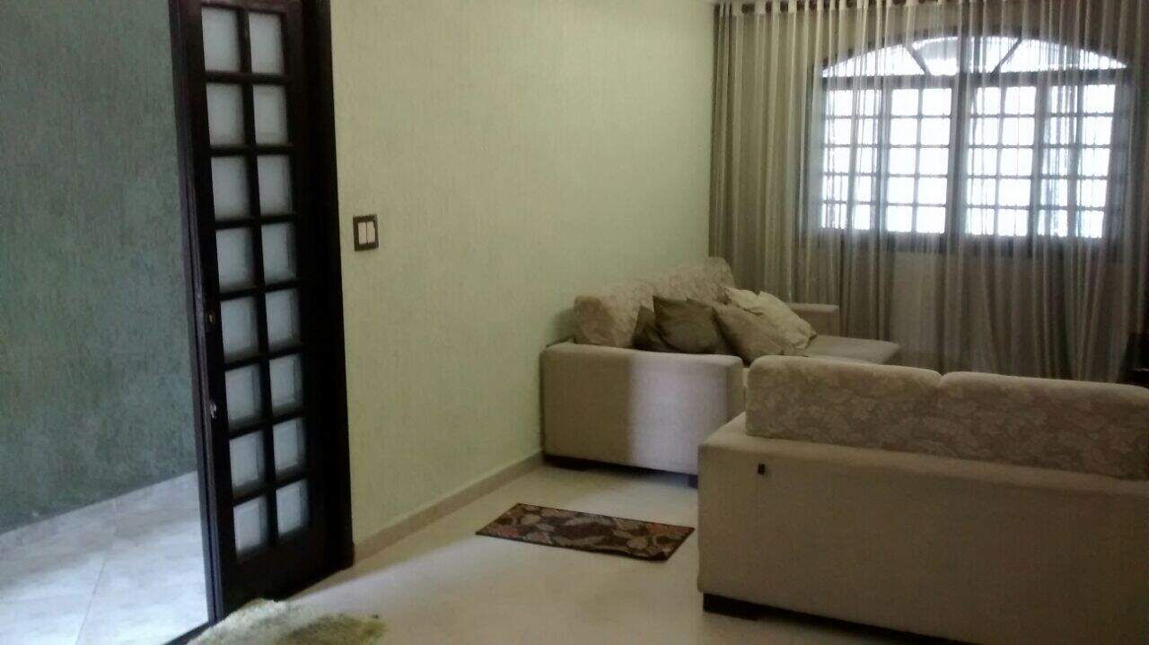 Sobrado à venda no Jardim Andrea Demarchi: 